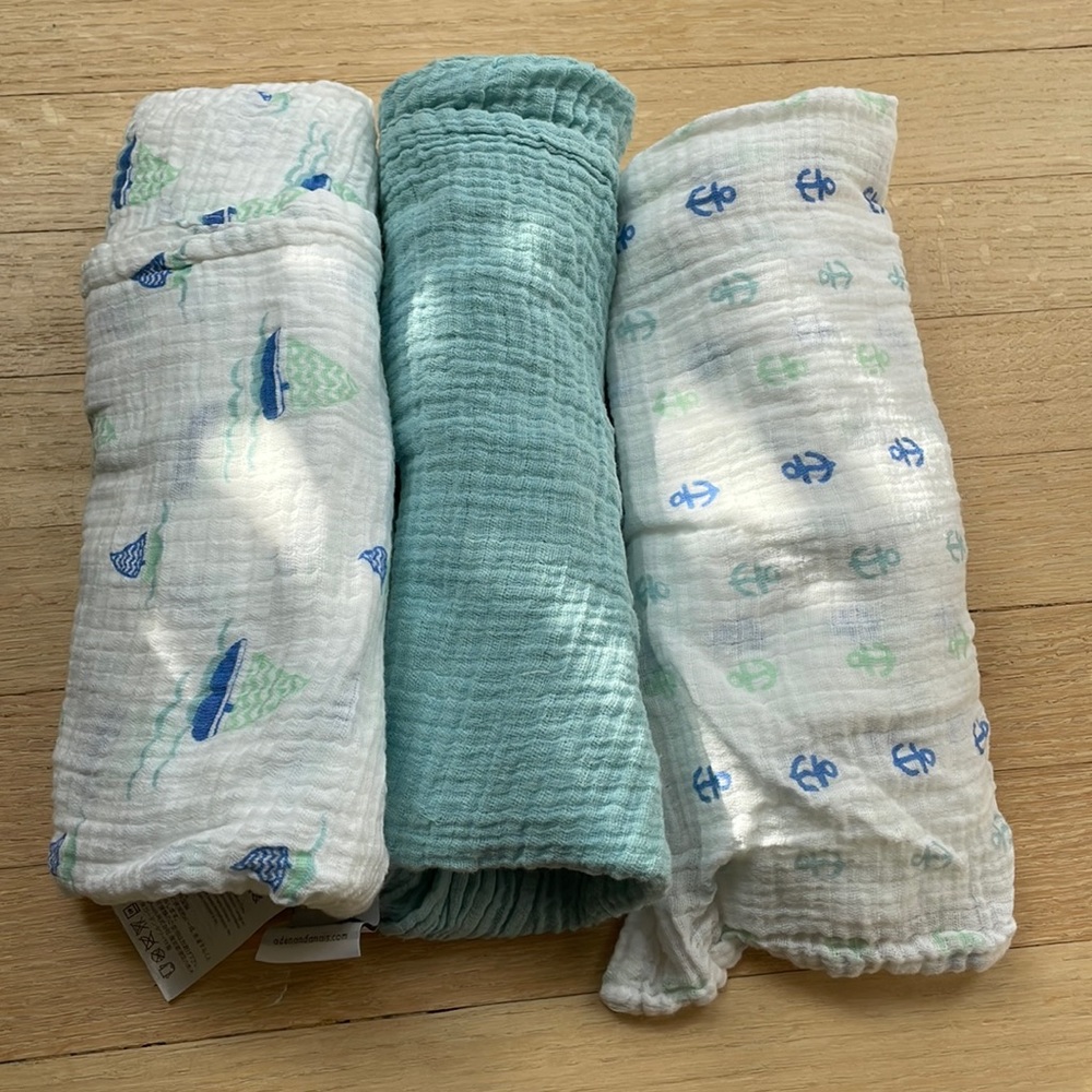 Aden & Anais swaddles